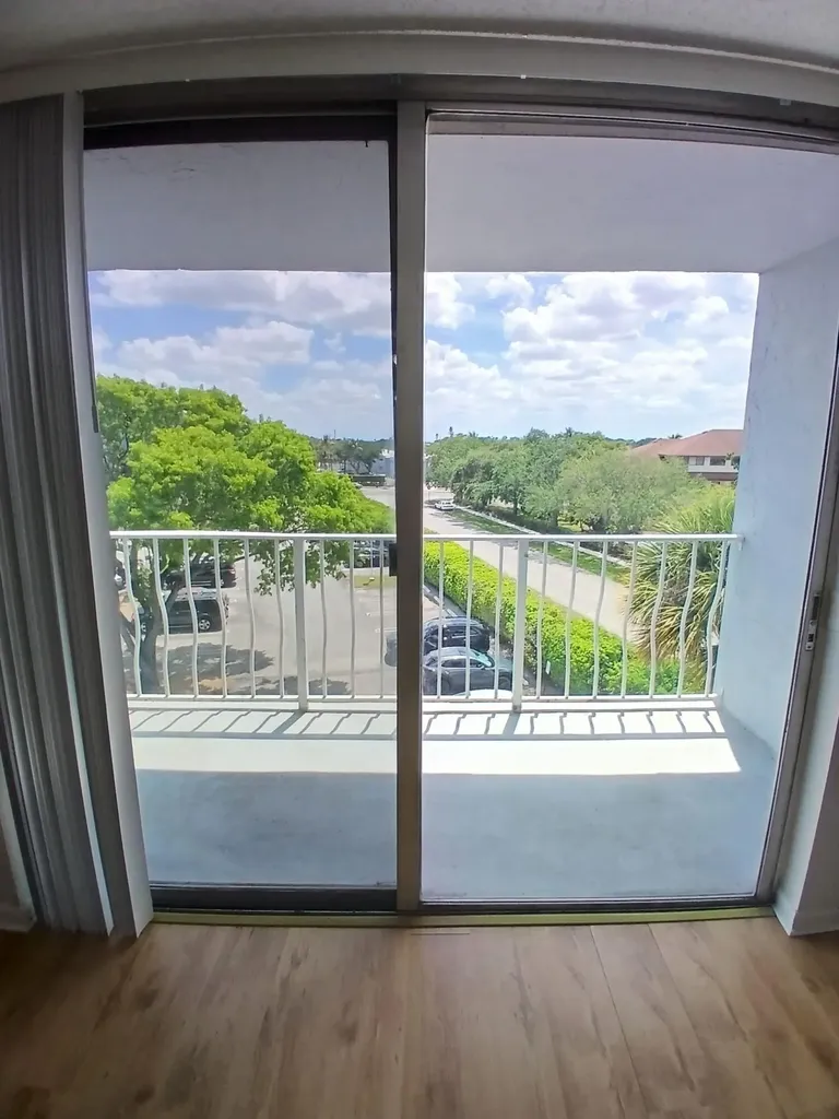 470 Executive Center Drive West Palm Beach FL 33401
