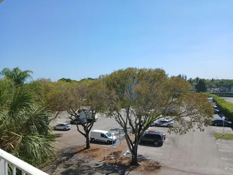 470 Executive Center Drive West Palm Beach FL 33401