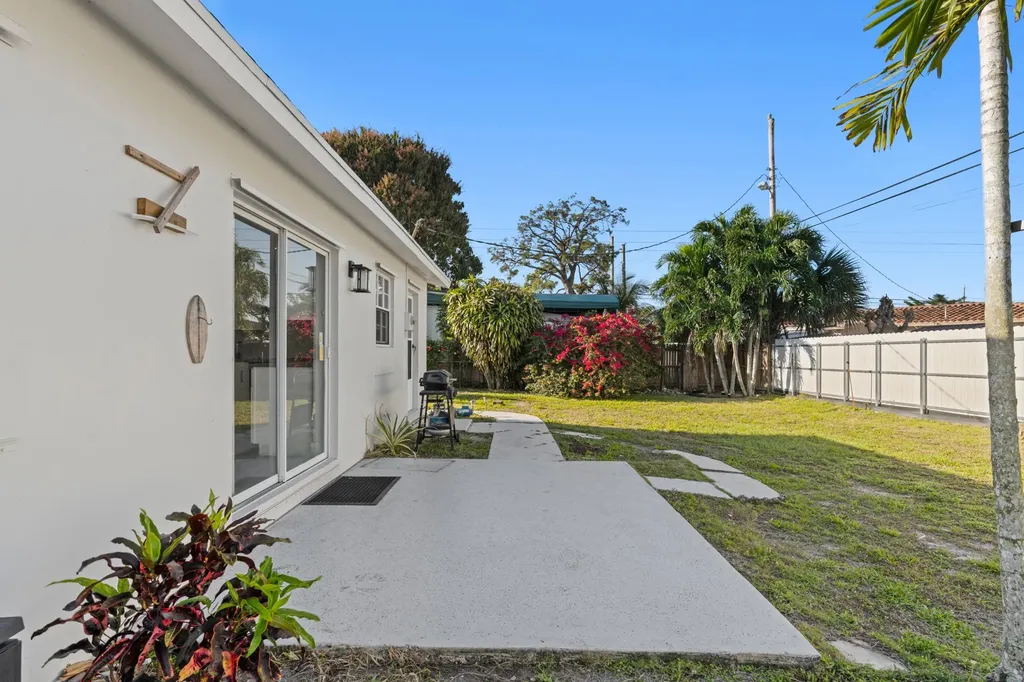1713 Roy Drive West Palm Beach FL 33415