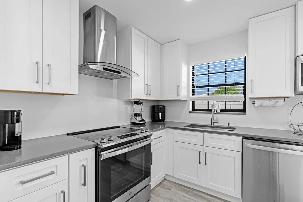 1713 Roy Drive West Palm Beach FL 33415