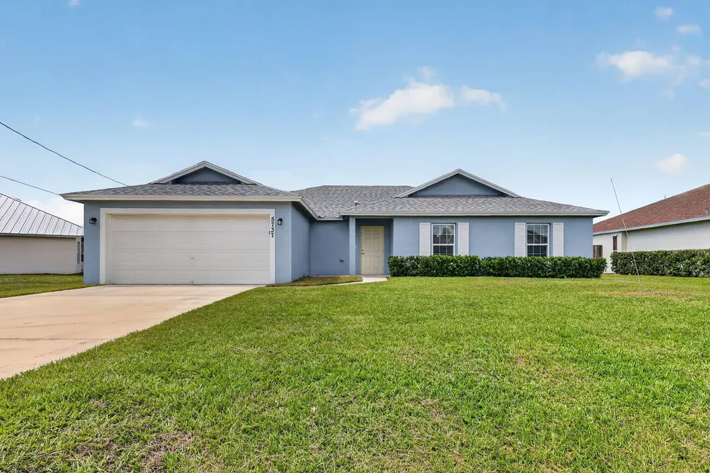 5737 NW Jigsaw Lane Port St Lucie FL 34986