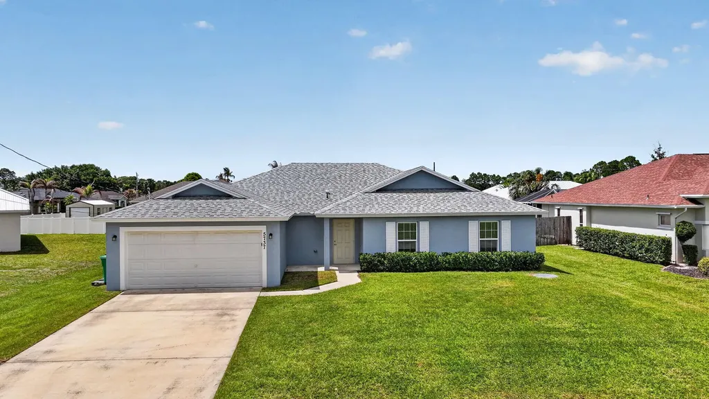 5737 NW Jigsaw Lane Port St Lucie FL 34986