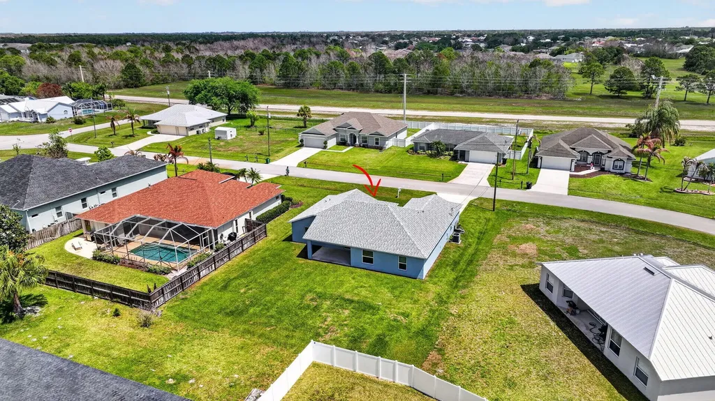 5737 NW Jigsaw Lane Port St Lucie FL 34986