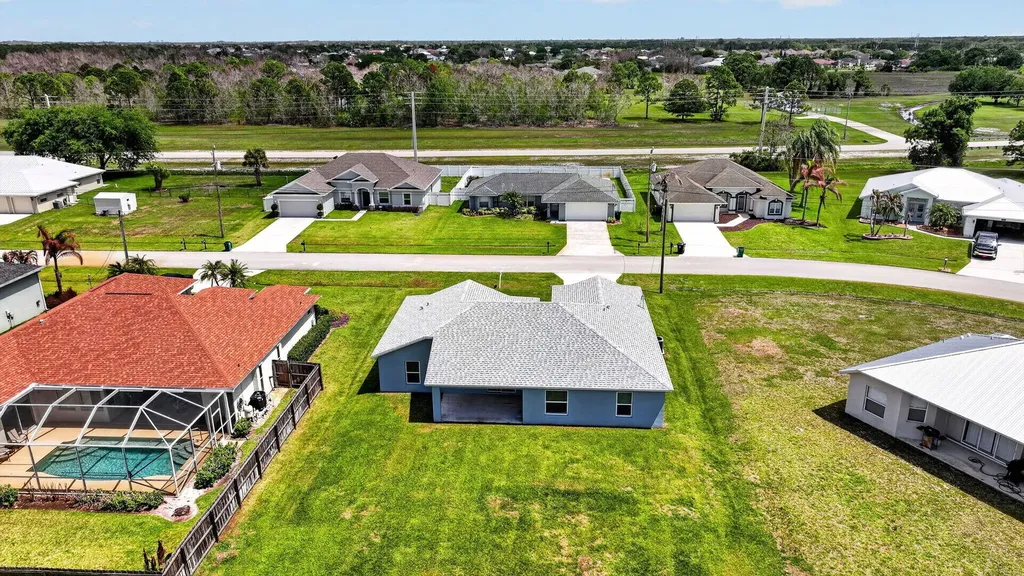 5737 NW Jigsaw Lane Port St Lucie FL 34986