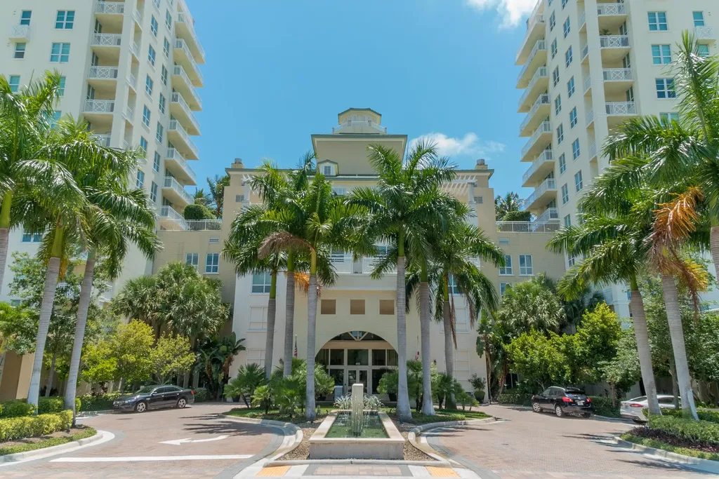 350 N Federal Highway Boynton Beach FL 33435