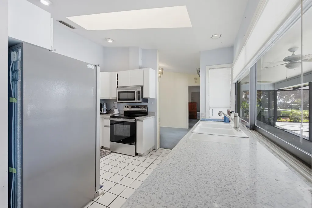 433 SE 12th Street Street SE Vero Beach FL 32962