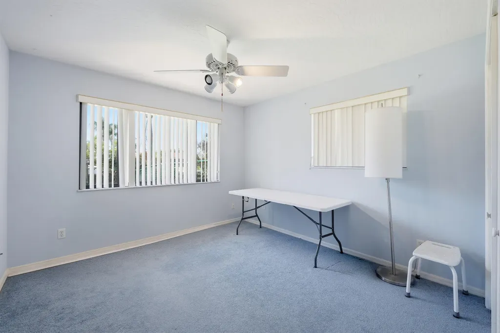 433 SE 12th Street Street SE Vero Beach FL 32962