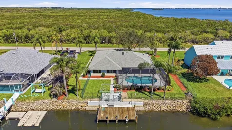 433 SE 12th Street Street SE Vero Beach FL 32962