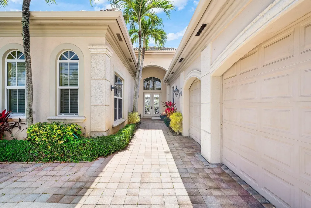 155 Vintage Isle Lane Palm Beach Gardens FL 33418