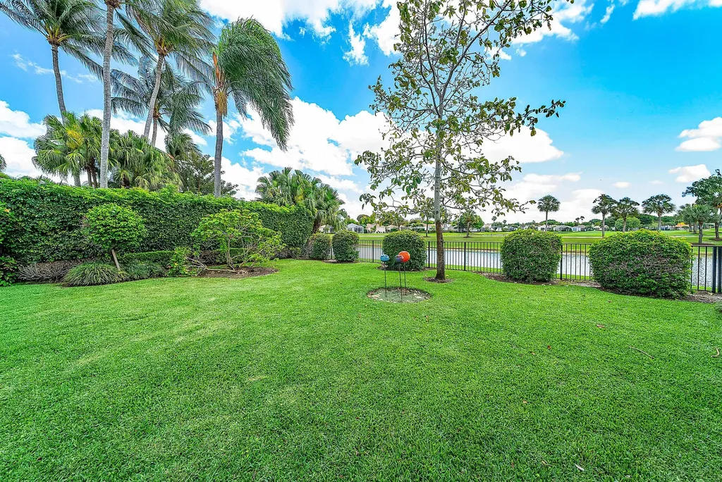155 Vintage Isle Lane Palm Beach Gardens FL 33418