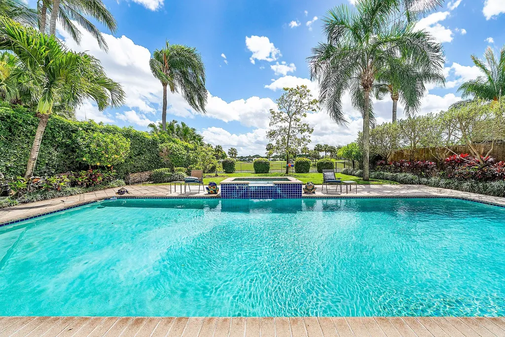 155 Vintage Isle Lane Palm Beach Gardens FL 33418