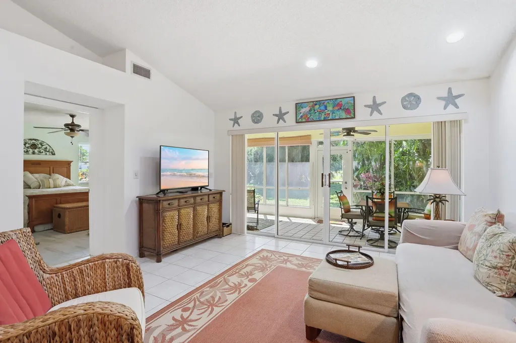 7930 Lake Sands Drive Delray Beach FL 33446
