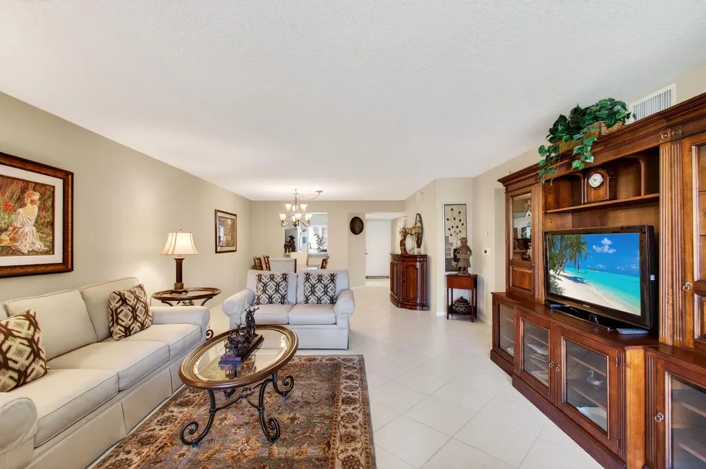 12511 Imperial Isle Drive Boynton Beach FL 33437