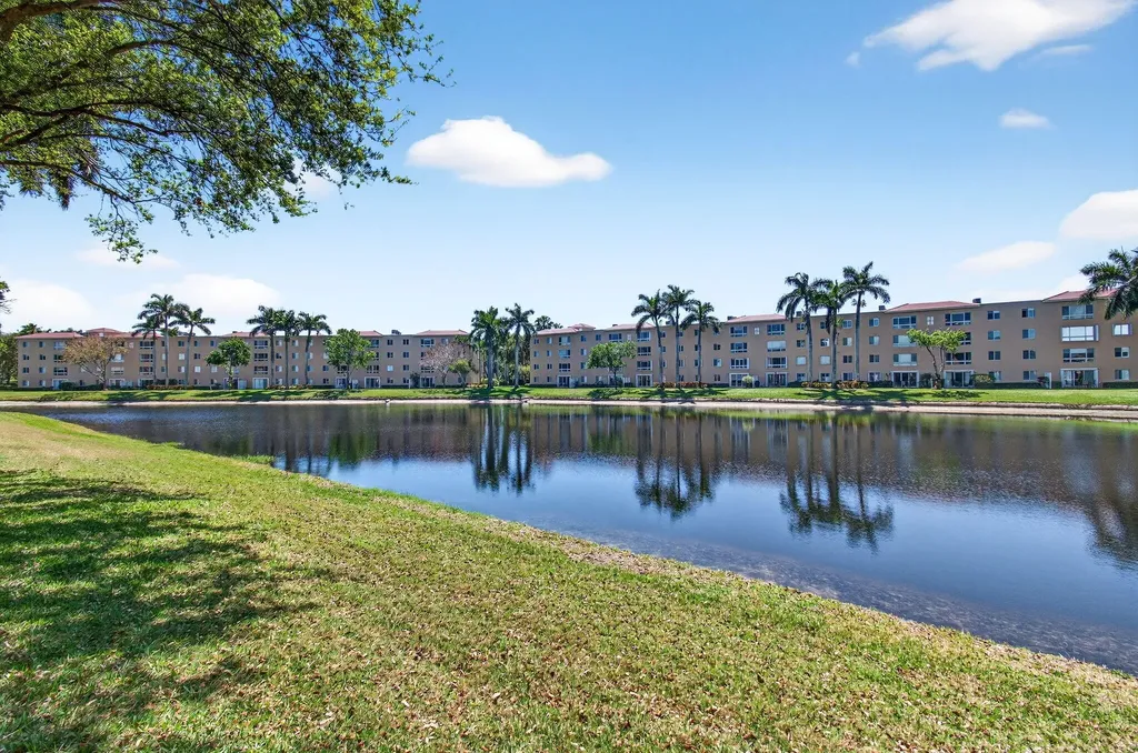 12511 Imperial Isle Drive Boynton Beach FL 33437