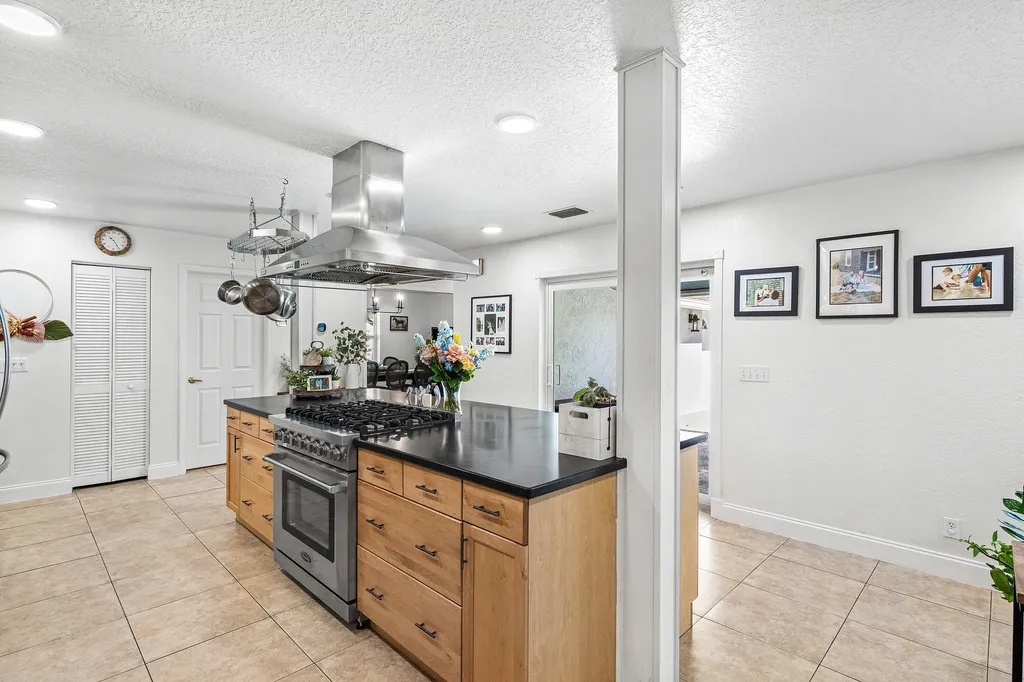 8811 Pinion Drive Wellington FL 33467