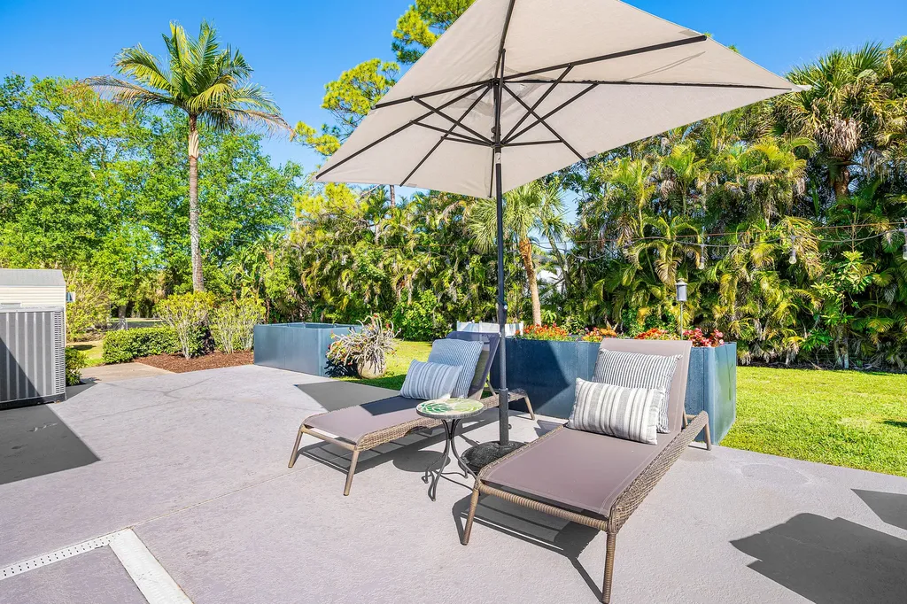 8811 Pinion Drive Wellington FL 33467