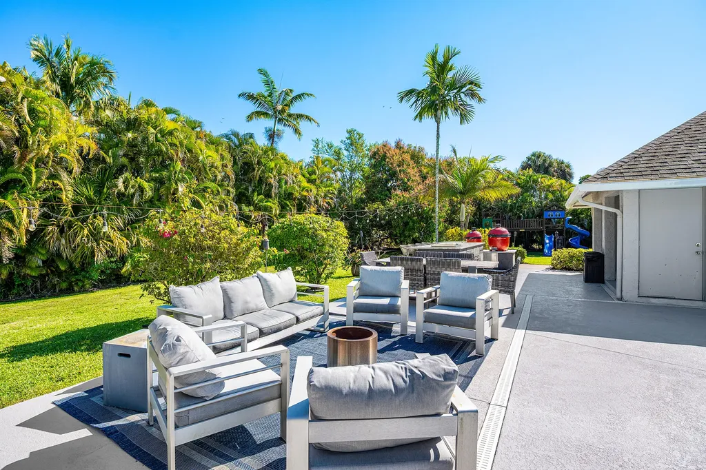 8811 Pinion Drive Wellington FL 33467