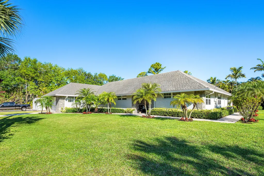 8811 Pinion Drive Wellington FL 33467