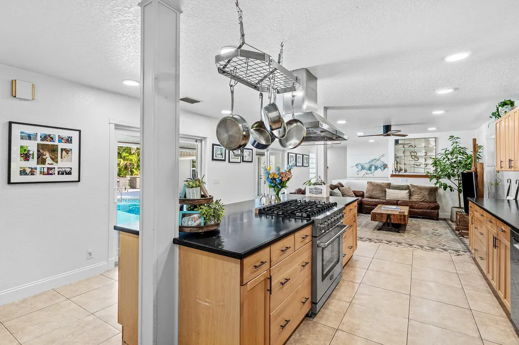 8811 Pinion Drive Wellington FL 33467