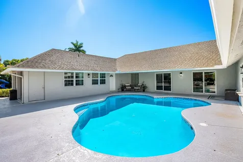 8811 Pinion Drive Wellington FL 33467