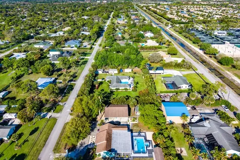8811 Pinion Drive Wellington FL 33467