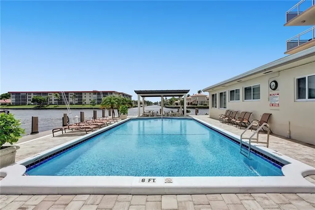 1160 Hillsboro Mile Hillsboro Beach FL 33062