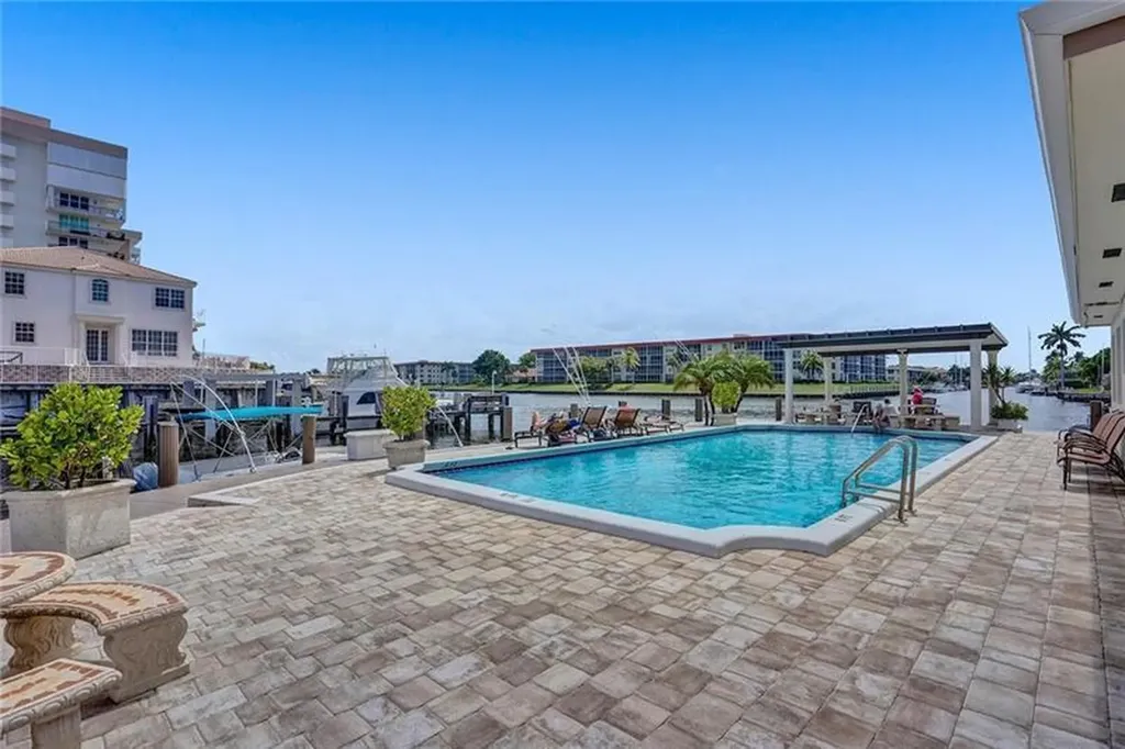 1160 Hillsboro Mile Hillsboro Beach FL 33062