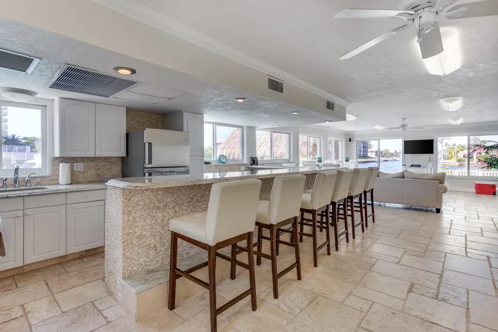 1160 Hillsboro Mile Hillsboro Beach FL 33062