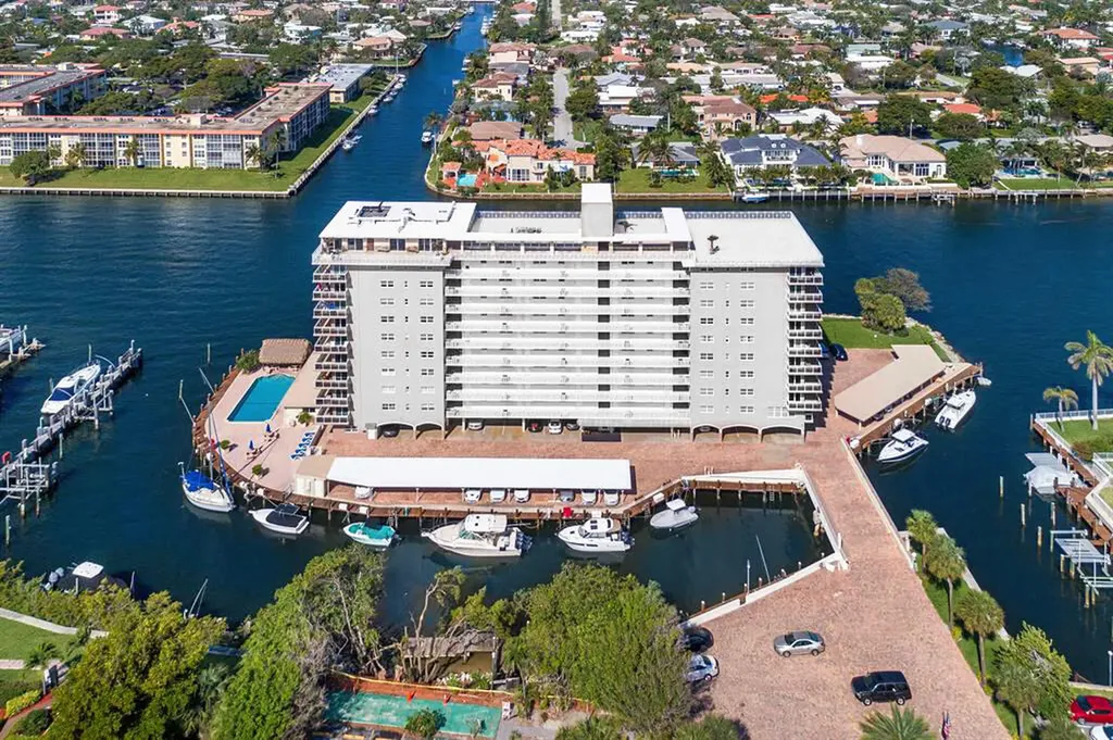 1160 Hillsboro Mile Hillsboro Beach FL 33062