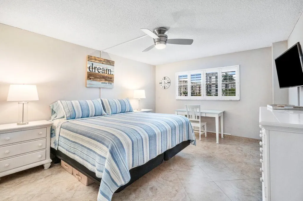 1160 Hillsboro Mile Hillsboro Beach FL 33062