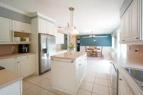 120 W Swan Parkway W Royal Palm Beach FL 33411