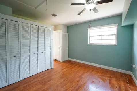 120 W Swan Parkway W Royal Palm Beach FL 33411