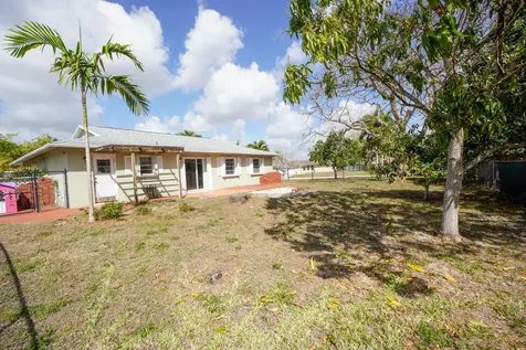 120 W Swan Parkway W Royal Palm Beach FL 33411