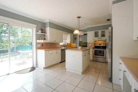 120 W Swan Parkway W Royal Palm Beach FL 33411