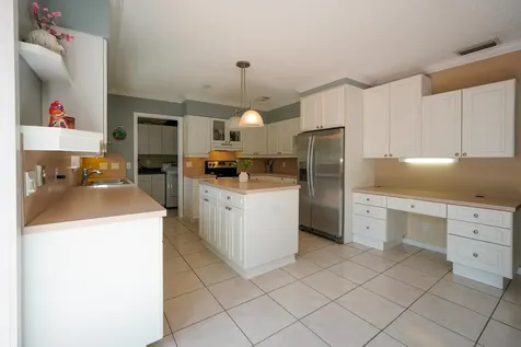120 W Swan Parkway W Royal Palm Beach FL 33411
