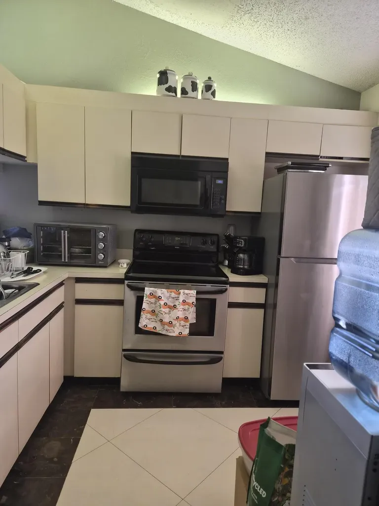 80 Vía De Casas Norte Boynton Beach FL 33426