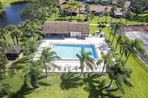 80 Vía De Casas Norte Boynton Beach FL 33426