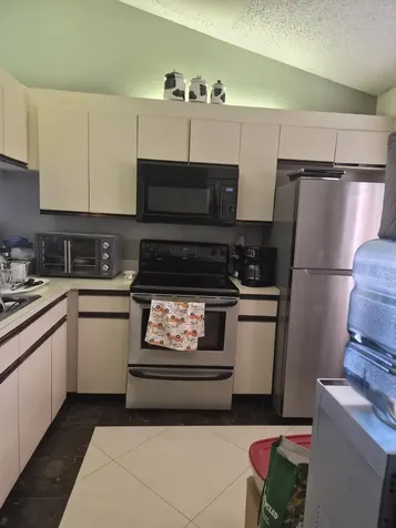 80 Vía De Casas Norte Boynton Beach FL 33426
