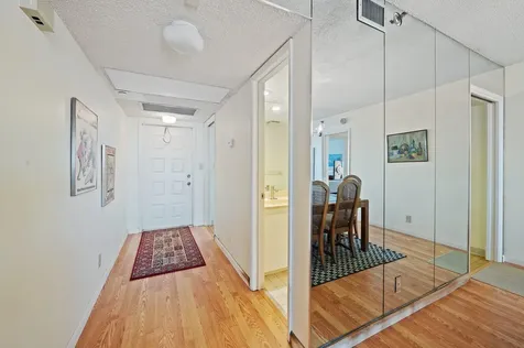 3520 Oaks Way Pompano Beach FL 33069