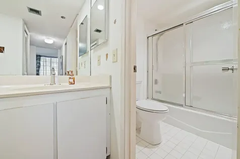 3520 Oaks Way Pompano Beach FL 33069