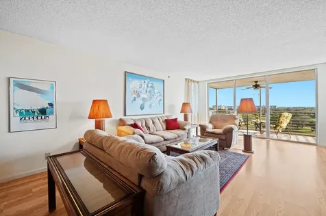 3520 Oaks Way Pompano Beach FL 33069