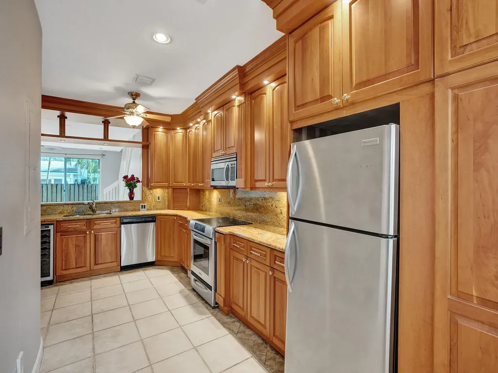 1210 W Las Olas Boulevard Fort Lauderdale FL 33312