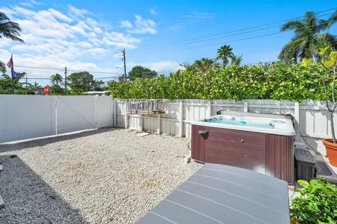 2824 NW 6th Avenue Wilton Manors FL 33311