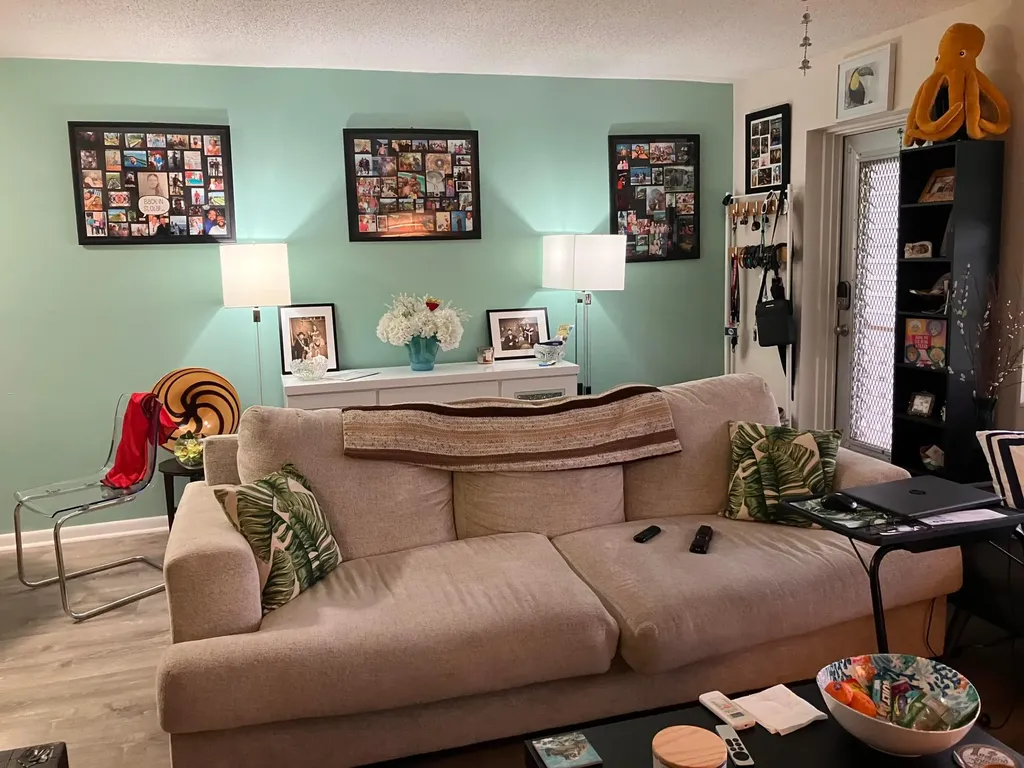 302 Northampton O West Palm Beach FL 33417