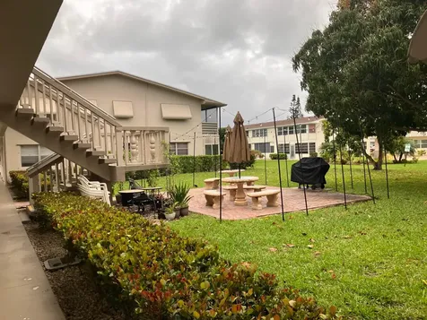 302 Northampton O West Palm Beach FL 33417