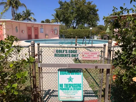 17 Golfs Edge West Palm Beach FL 33417