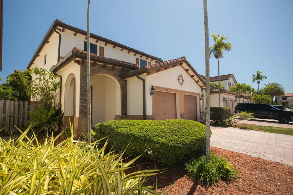 22751 SW 92nd Place Cutler Bay FL 33189