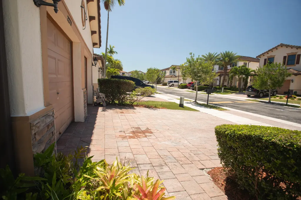 22751 SW 92nd Place Cutler Bay FL 33189