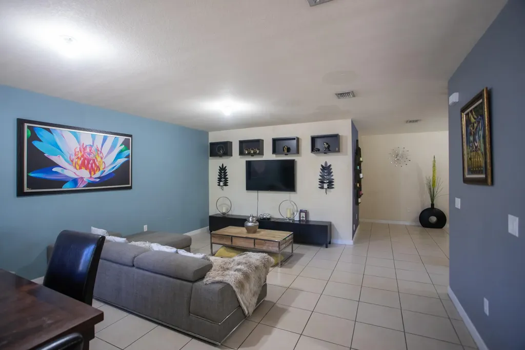 22751 SW 92nd Place Cutler Bay FL 33189