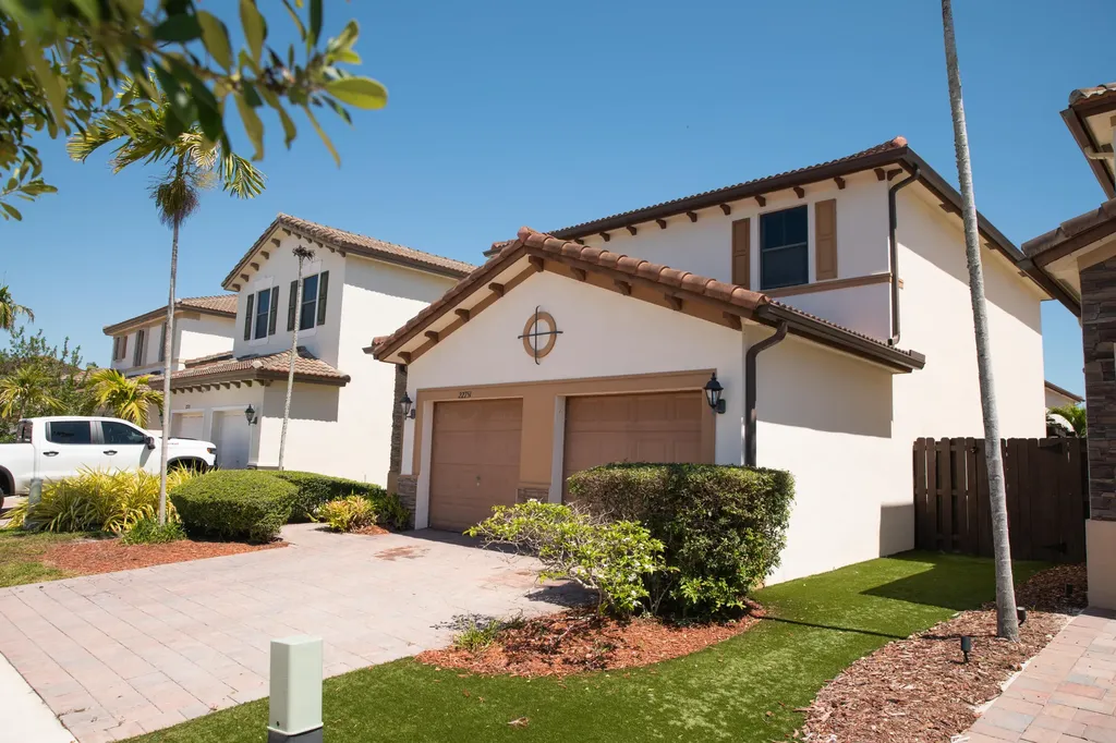 22751 SW 92nd Place Cutler Bay FL 33189